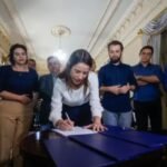 PE na Estrada: Governadora Raquel Lyra autoriza mais de R$ 25 milhões em obras viárias em três regiões do Estado PE na Estrada: Governadora Raquel Lyra autoriza mais de R$ 25 milhões em obras viárias em três regiões do Estado