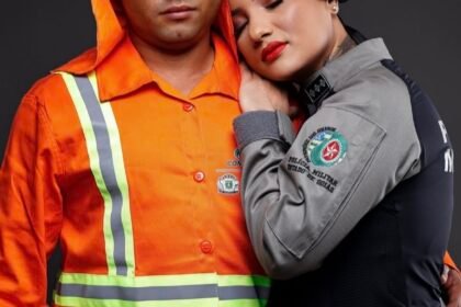 GARI QUE LEVAVA LIVROS ENCONTRADOS NO LIXO PARA AJUDAR A ESPOSA A ESTUDAR VÊ ELA SE TORNAR CAPITÃ DA PM E EMOCIONA A INTERNET AO CELEBRAR 25 ANOS DE AMOR E PARCERIA