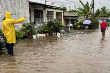 Chuva intensa coloca Pernambuco em alerta após acumulados elevados na Região Metropolitana