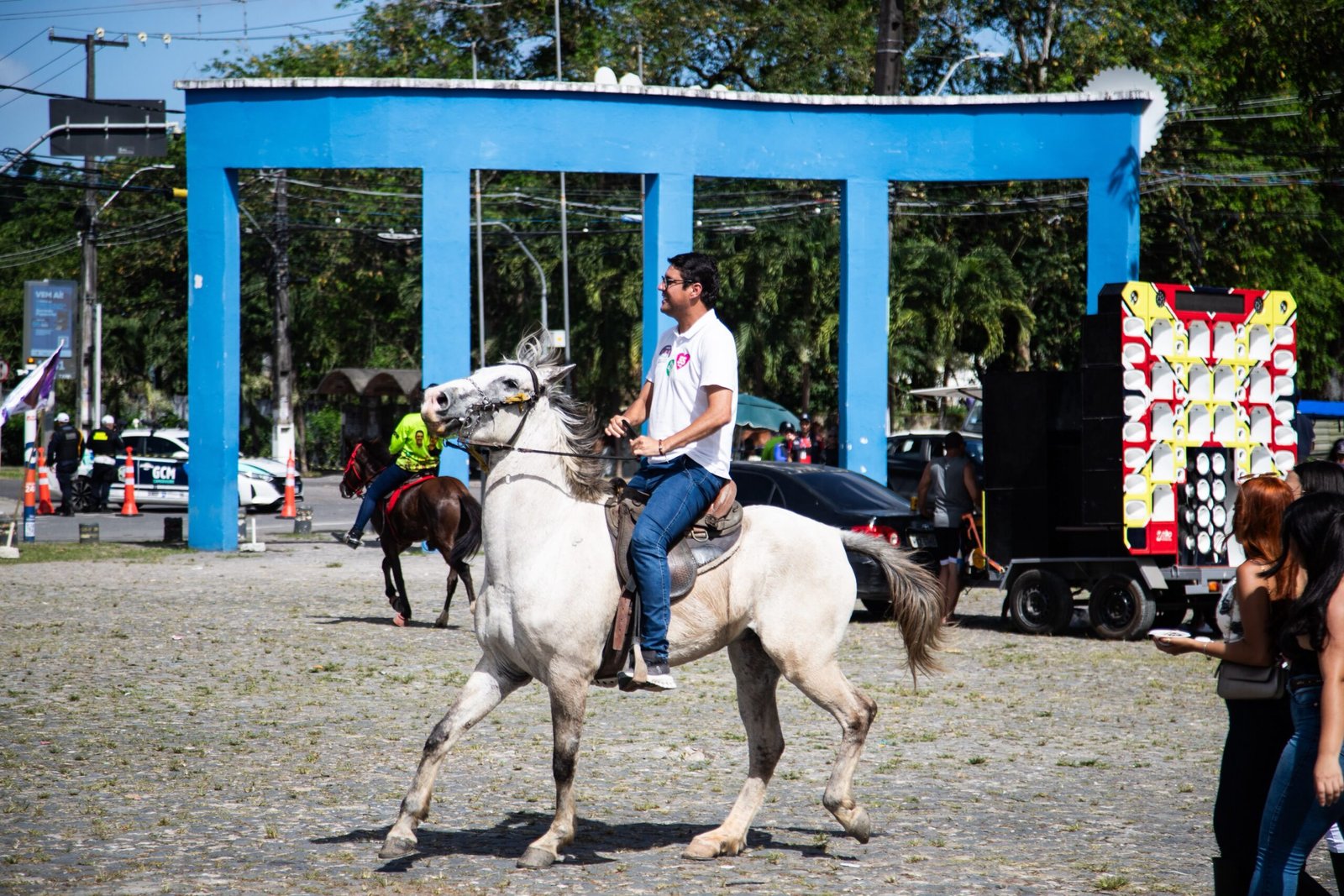 Fé, cavalos e forró marcam a terceira edição da Missa do Vaqueiro em Camaragibe